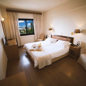 Classic Double Room Window Portaria View